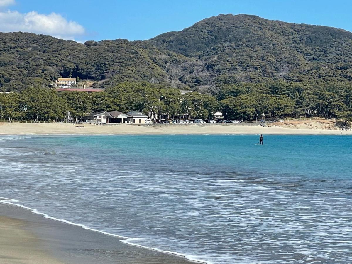 弓ヶ浜海水浴場徒歩1分! 一棟貸別荘! Yumigahama Beach House & Bbq! Minamiizu Dış mekan fotoğraf