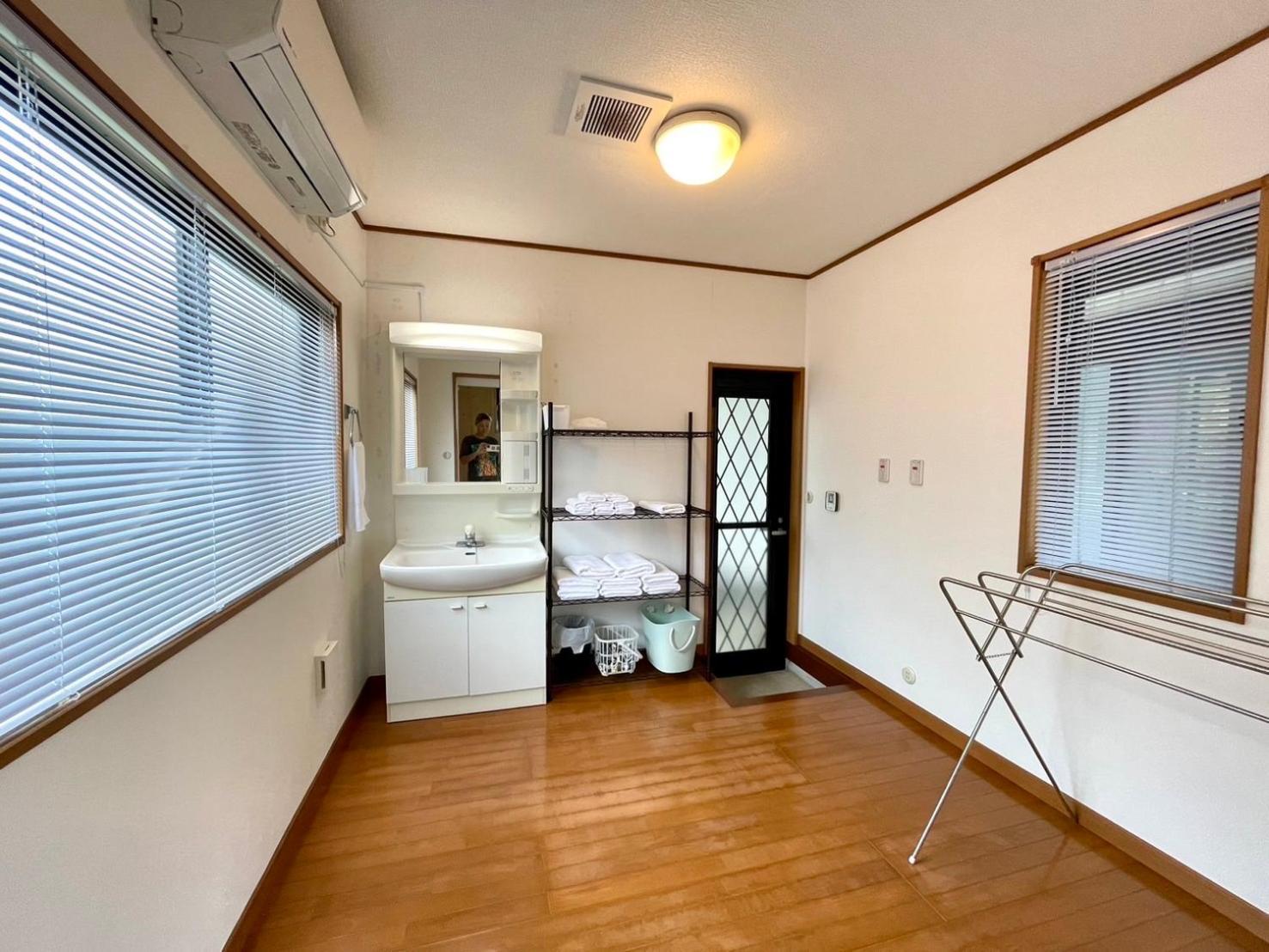 弓ヶ浜海水浴場徒歩1分! 一棟貸別荘! Yumigahama Beach House & Bbq! Minamiizu Dış mekan fotoğraf